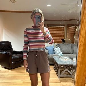 Roxy long sleeve crop top